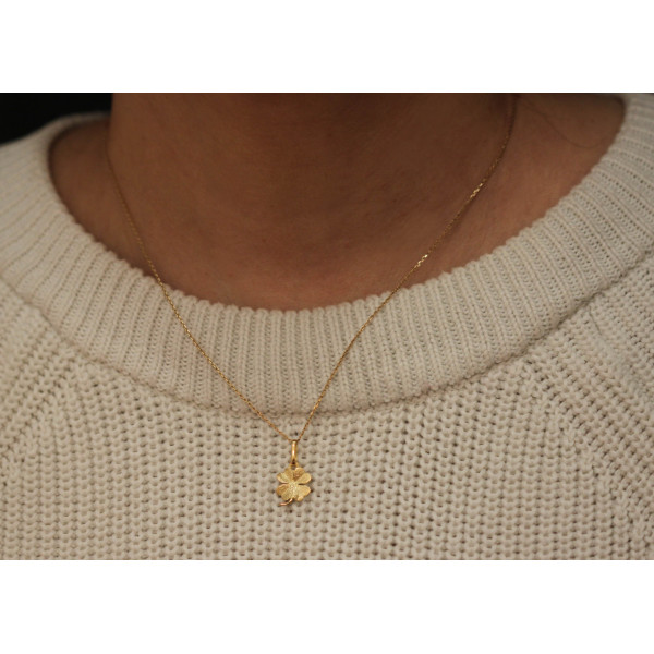 Pendentif en or jaune 18 carats "trèfle"