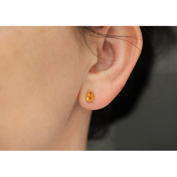 Boucles d'oreilles citrine 7 x 5 mm et or jaune 18 carat
