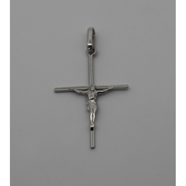 Pendentif croix et Christ en or blanc 18 carats