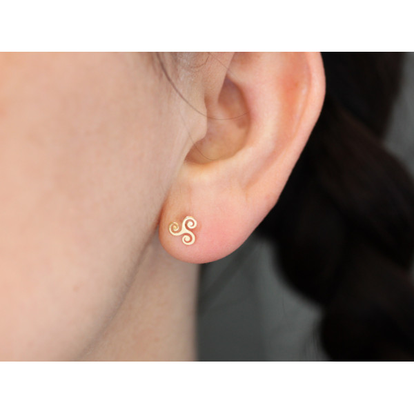 Boucles d'oreilles "triskell " or 18 carats