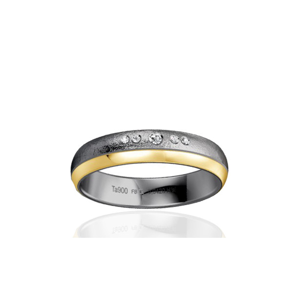 Alliance en tantale et or jaune 18 carats et diamant