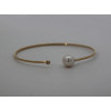 Jonc or 18 carats, diamant 0,030 carat et perle de culture