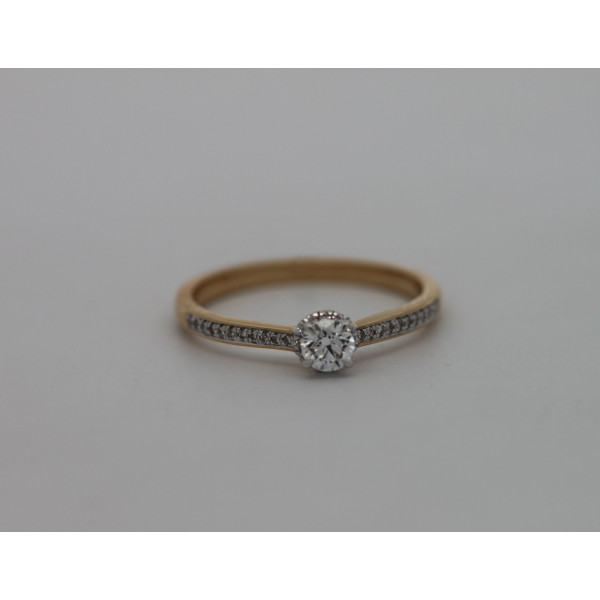 Solitaire diamant 0,27 carat et or jaune 18 carats