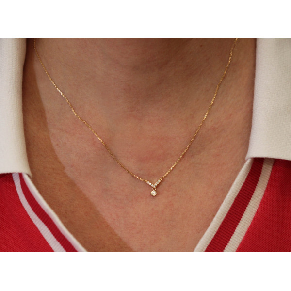 Collier or jaune 18 carats et diamant 0,14 carat
