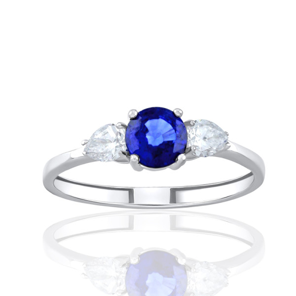 Bague diamant de synthèse 0,29 carat, saphir et or 18 carats