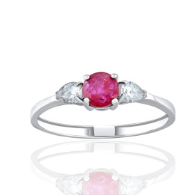 Bague diamant de synthèse 0,29 carat, rubis et or 18 carats