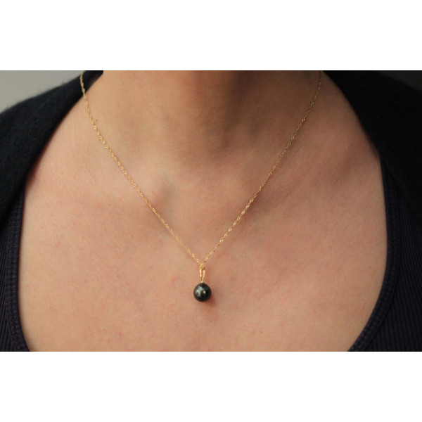 Pendentif or jaune 18 carats et perle de Tahiti