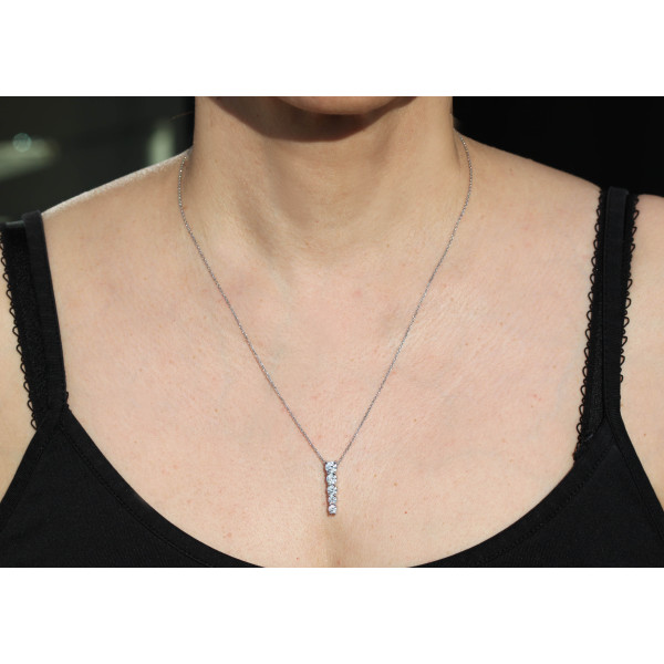Collier diamant de synthèse 1,58 carat et or 9 ou 18 carats