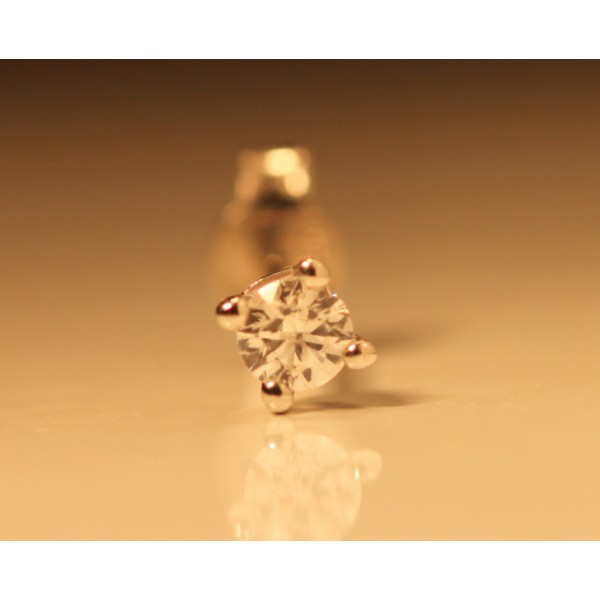 Boucle d'oreille homme or blanc et diamant 0,08 carat.