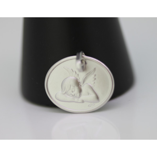 médaille ange en or blanc 18 carats ovale