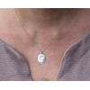 médaille ange en or blanc 18 carats ovale