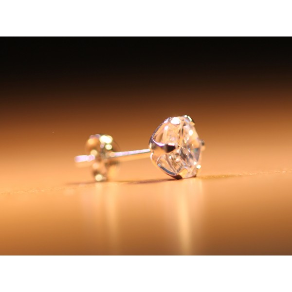 boucle d'oreille en or blanc 18 carats zirconium 7 mm